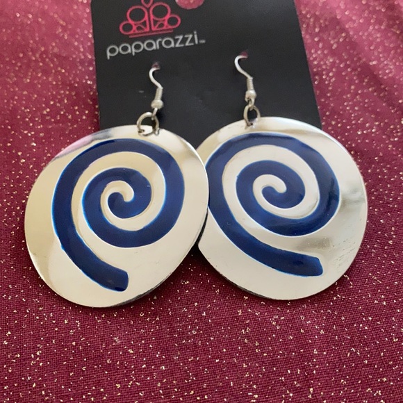 🆑3 for $10🆑 paparazzi blue swirl earrings